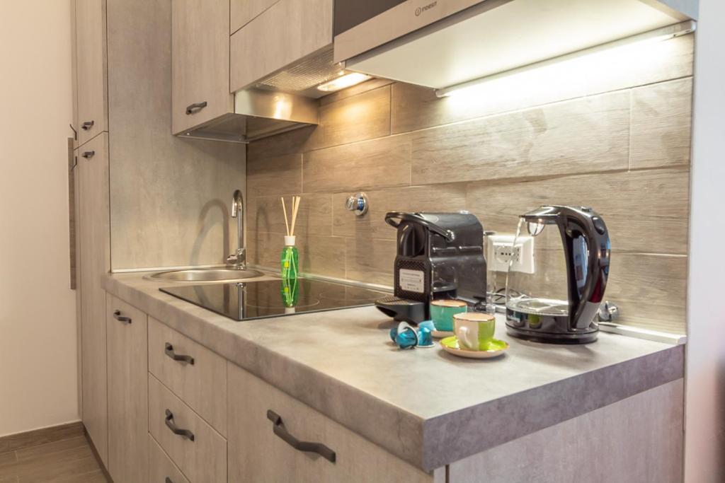 Realkasa Azzarita Flat Apartment Bologna Bagian luar foto