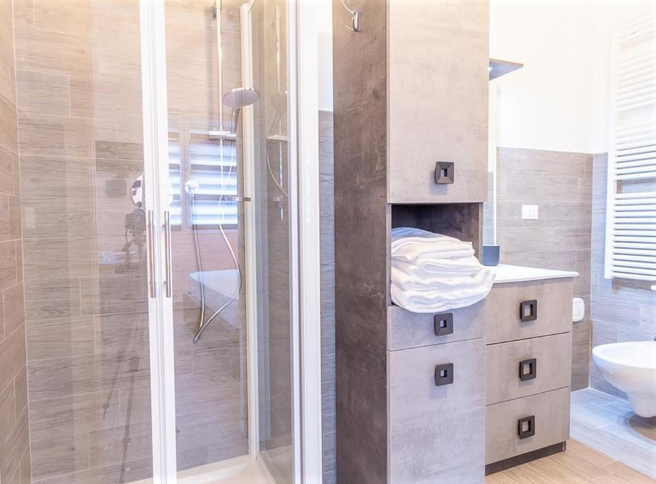 Realkasa Azzarita Flat Apartment Bologna Bagian luar foto